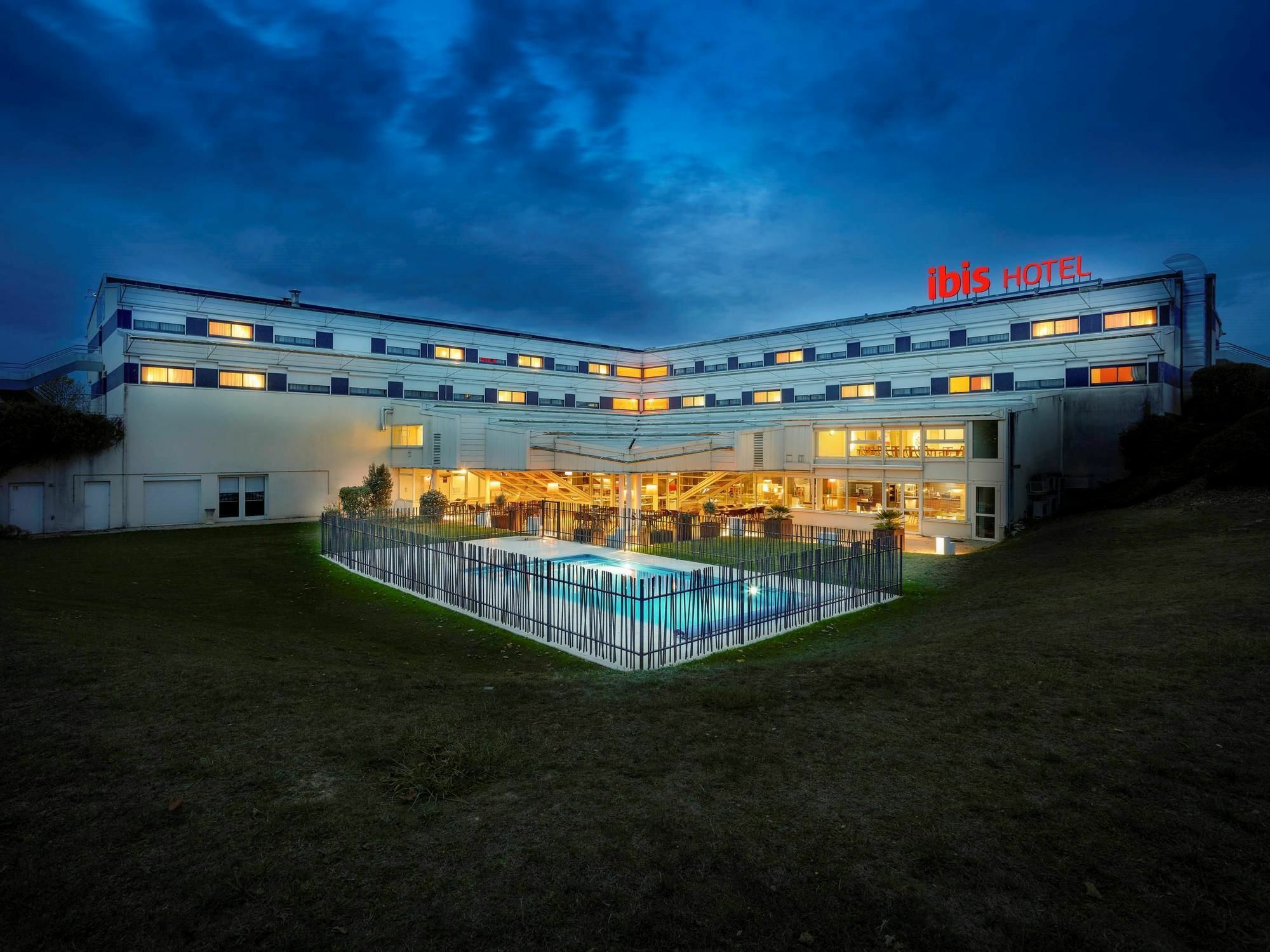 Hotel Ibis Site Du Futuroscope Chasseneuil-du-Poitou Zewnętrze zdjęcie